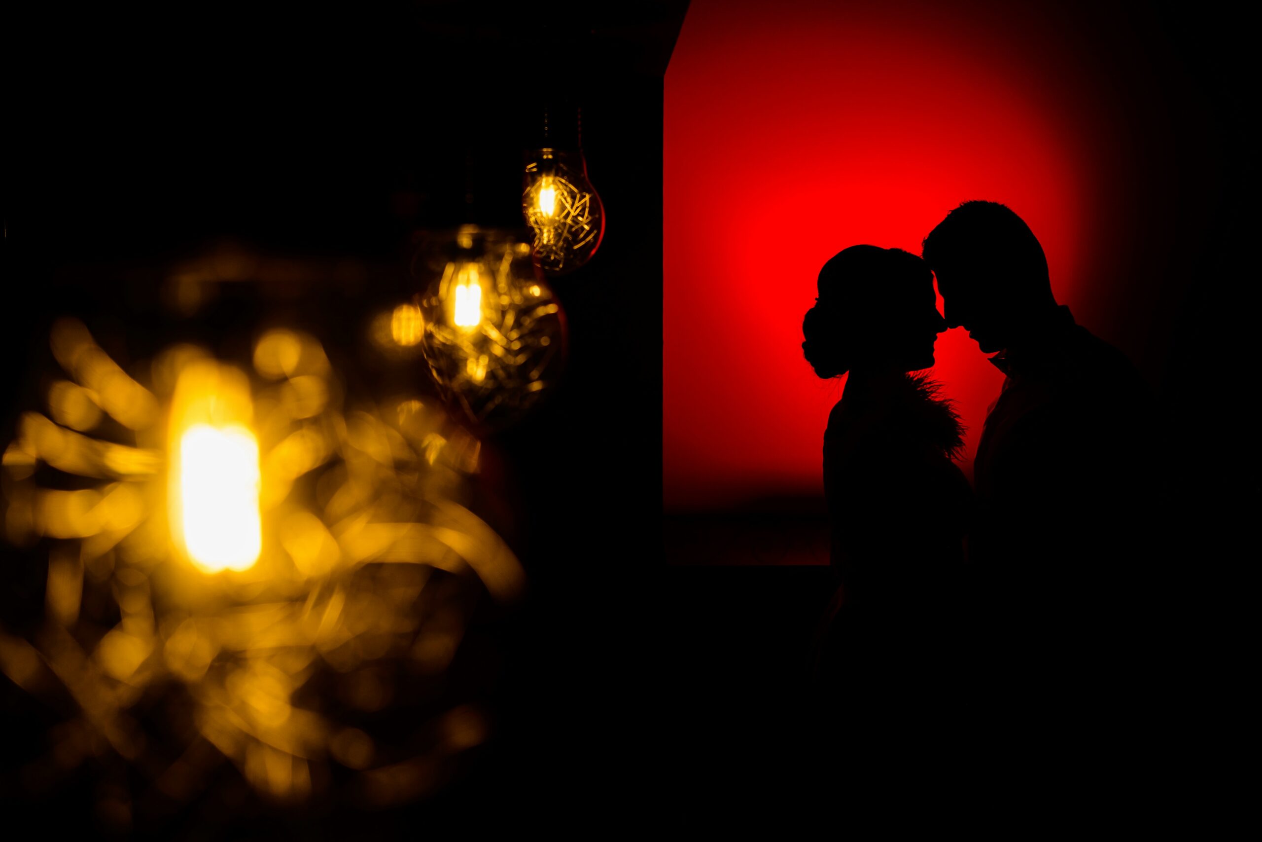 10 Revealing Signs You're Past Life Lovers Reunited Again