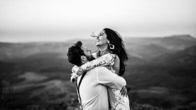 3 Zodiac Women Men Find Completely Irresistible