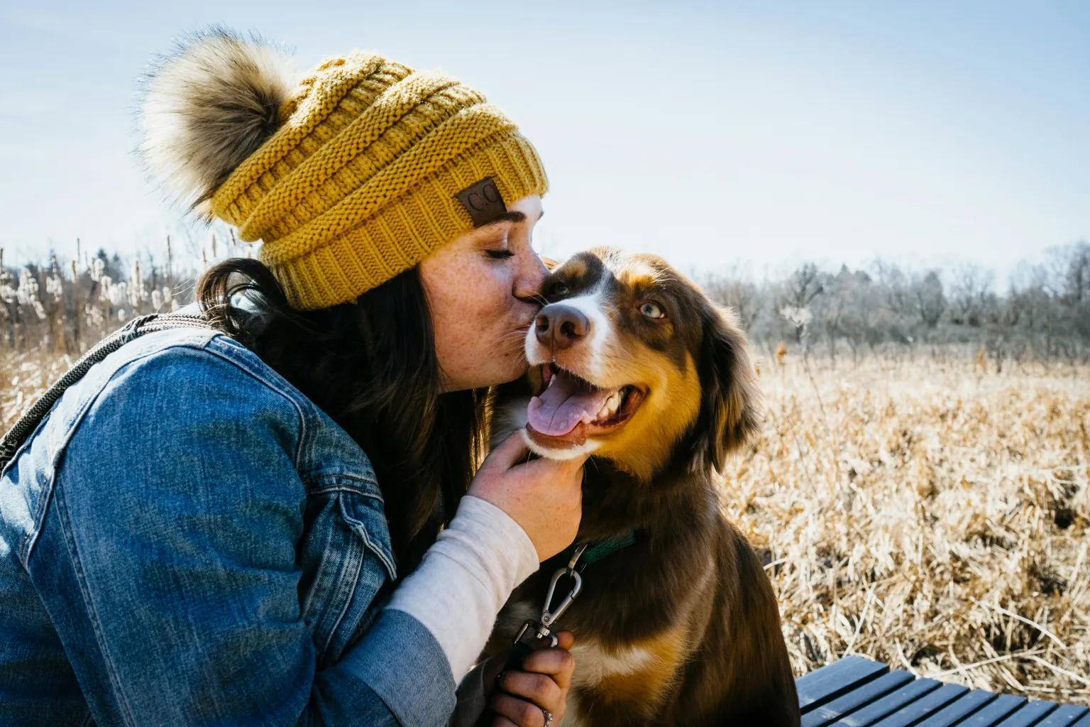 4 Zodiac Signs That Animals and Children Are Instinctively Drawn To