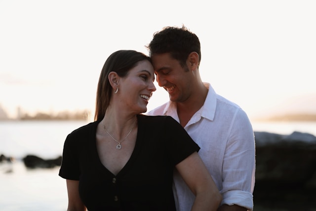 5 Signs He's Falling for You But Too Scared to Show It