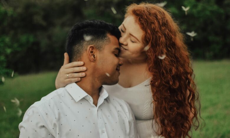 5 Signs He's an Emotional Manipulator Hiding Behind a Good Guy Image