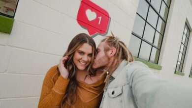 8 Zodiac Couples Destined to Find Love in 2026