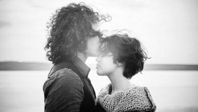 How to Write a Love Letter to the Man You Love (With Examples)