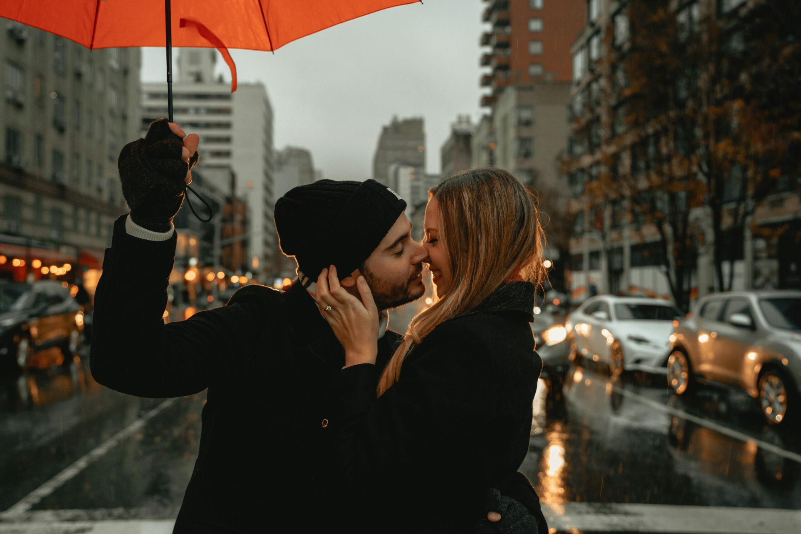 These Are The 6 Most Unexpectedly Compatible Couples In The Zodiac Sign