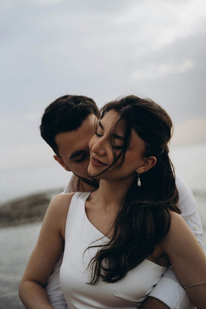This Is How He Tells You That He Loves You Without A Word, Based On His Zodiac
