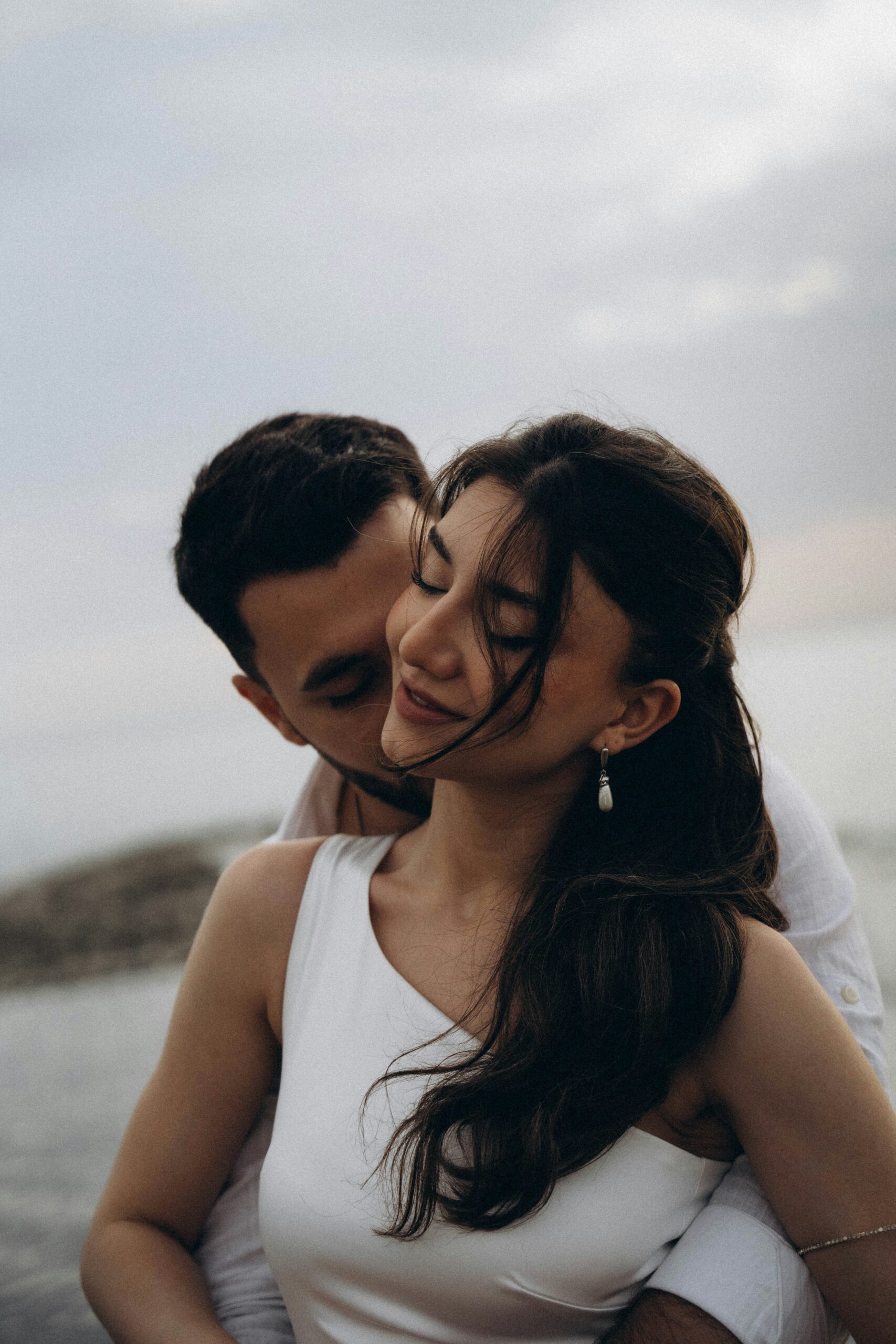 This Is How He Tells You That He Loves You Without A Word, Based On His Zodiac