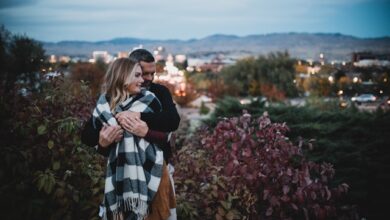 Why You Shouldn't Text Your Ex (Even When Every Part of You Wants To)