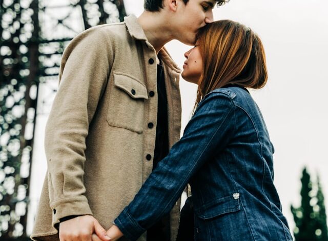 12 Zodiac Couples With the Most Intoxicating Emotional Connection