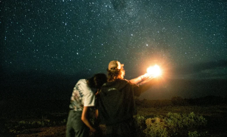 5 Zodiac Duos Bound Together by the Stars