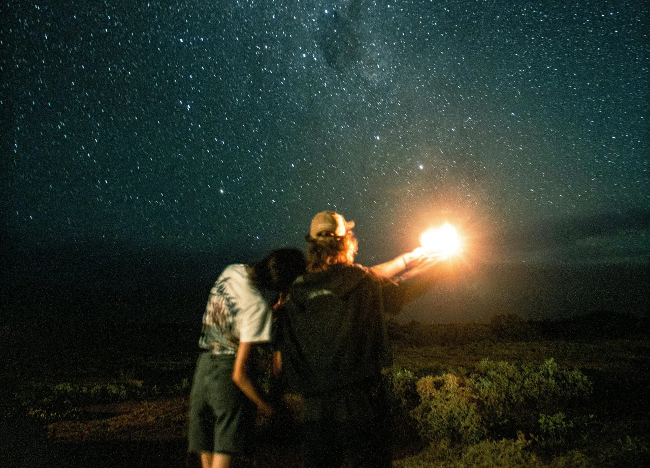 5 Zodiac Duos Bound Together by the Stars