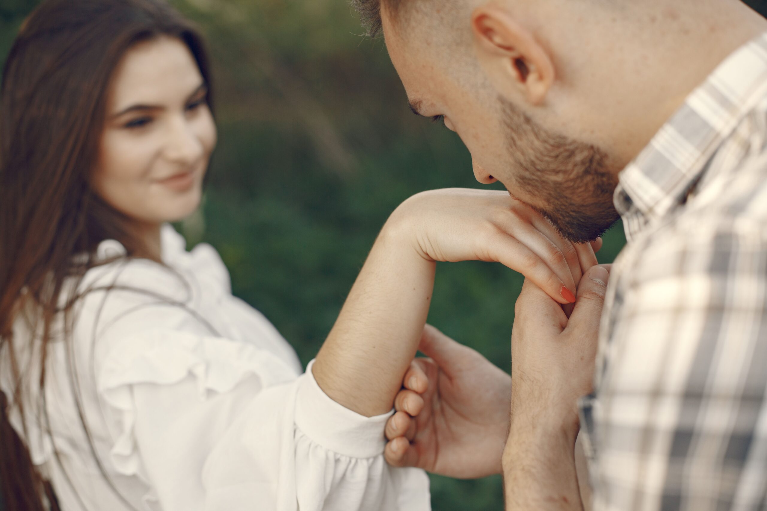 Signs You're in a Situationship (Not a Real Relationship)