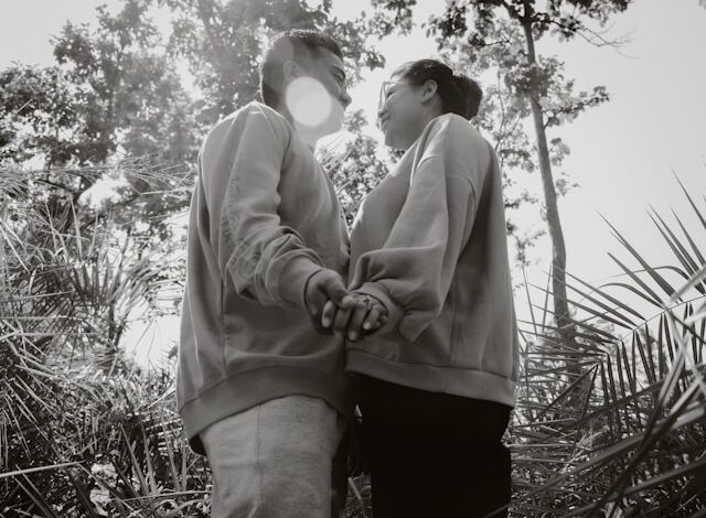Logical + Emotional: Why This "Opposite" Couple Combo Might Just Be the Strongest Pairing in Love