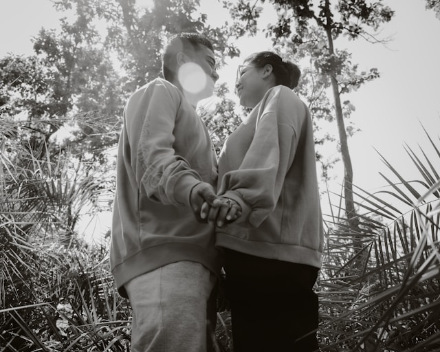 Logical + Emotional: Why This "Opposite" Couple Combo Might Just Be the Strongest Pairing in Love